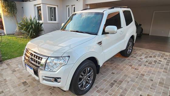 MITSUBISHI PAJERO FULL 3.2 HPE 4X4 16V TURBO INTERCOOLER DIESEL 2P AUTOMÁTICO